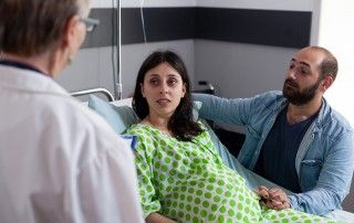 sindicato medico rechaza la violencia obstetrica