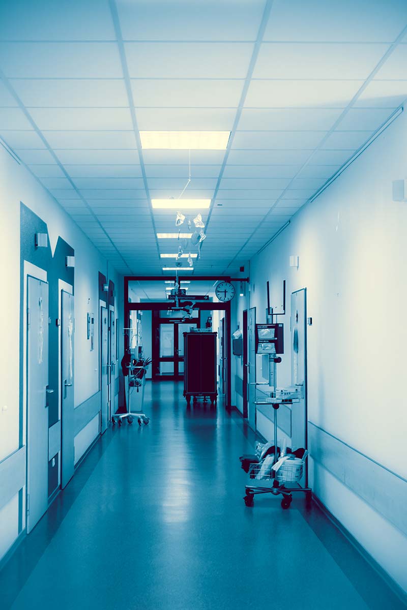 no se contratan medicos covid